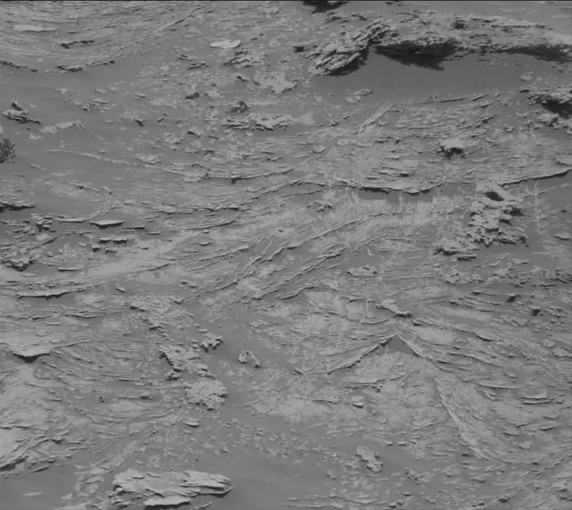 Sol 3083: Mast Camera (Mastcam)
