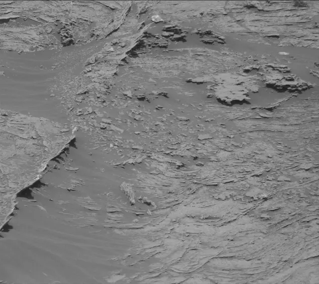 Sol 3083: Mast Camera (Mastcam)