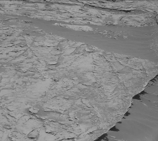 Sol 3083: Mast Camera (Mastcam)