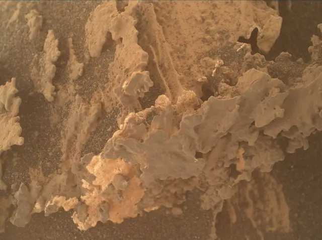 Sol 3083: Mars Hand Lens Imager (MAHLI)