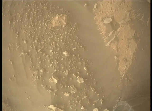 Sol 3083: Mars Descent Imager (MARDI)