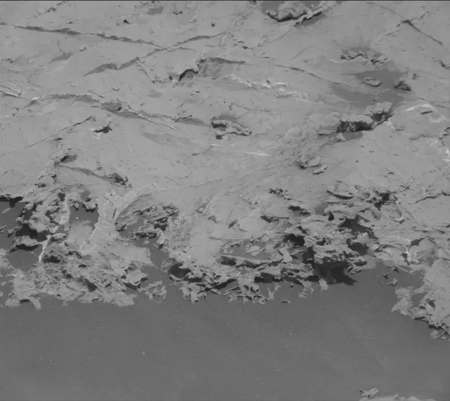 Sol 3085: Mast Camera (Mastcam)