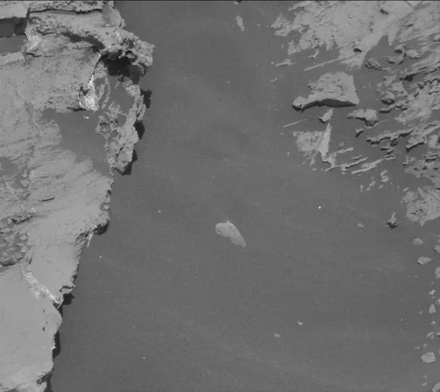 Sol 3085: Mast Camera (Mastcam)