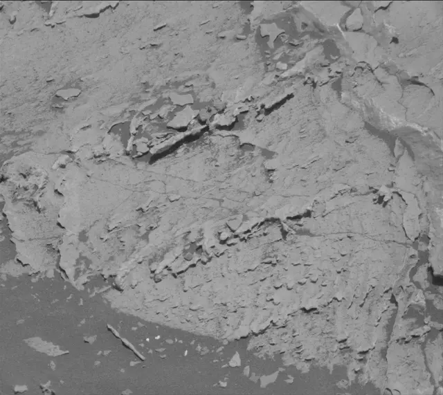 Sol 3085: Mast Camera (Mastcam)