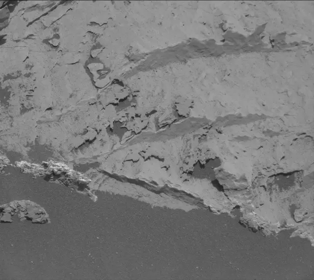 Sol 3085: Mast Camera (Mastcam)