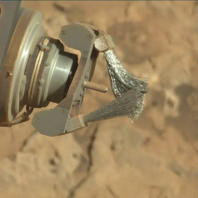 Sol 3085: Mast Camera (Mastcam)