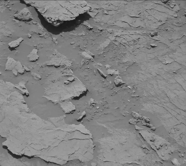 Sol 3086: Mast Camera (Mastcam)
