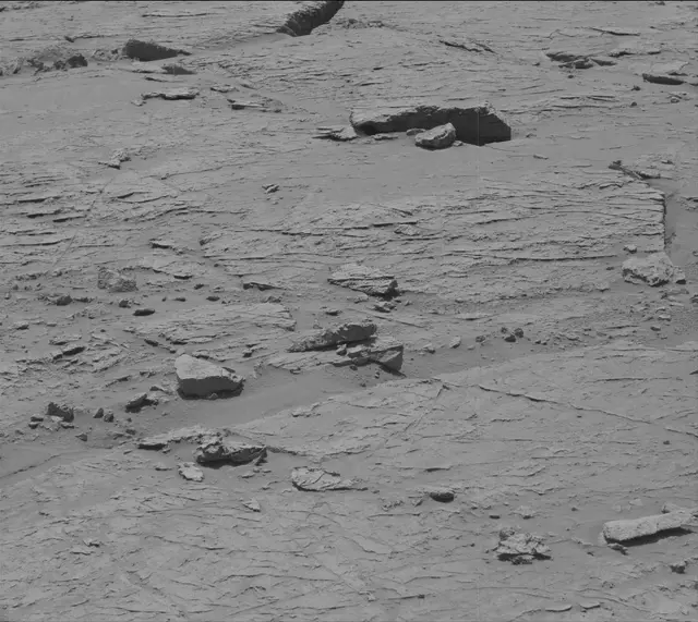 Sol 3086: Mast Camera (Mastcam)