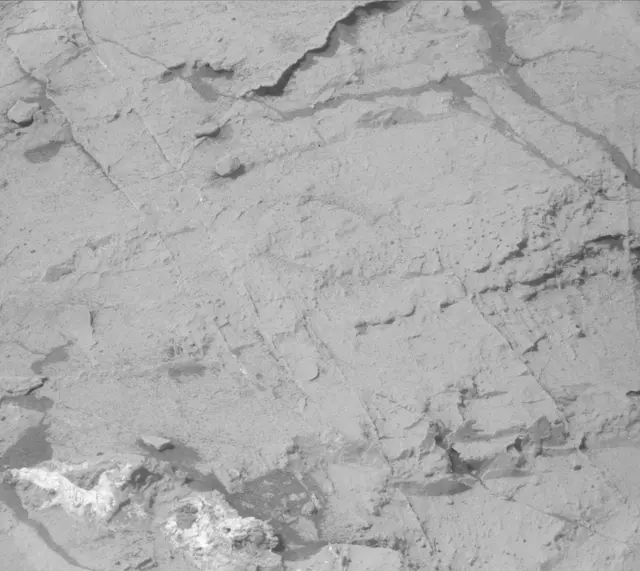 Sol 3086: Mast Camera (Mastcam)