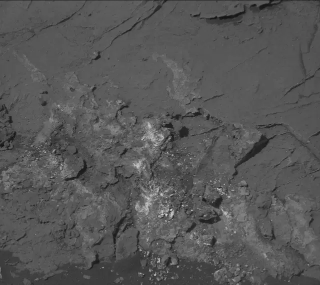 Sol 3086: Mast Camera (Mastcam)