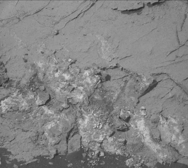 Sol 3086: Mast Camera (Mastcam)