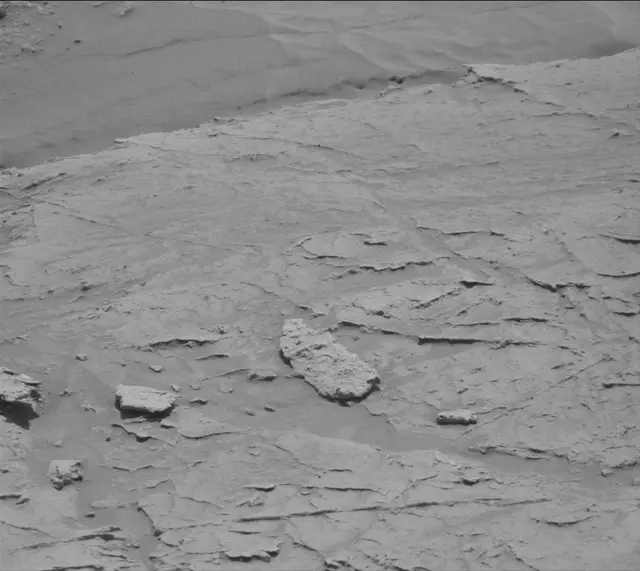 Sol 3088: Mast Camera (Mastcam)