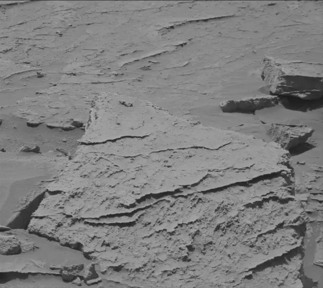 Sol 3088: Mast Camera (Mastcam)