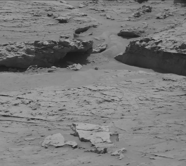Sol 3088: Mast Camera (Mastcam)