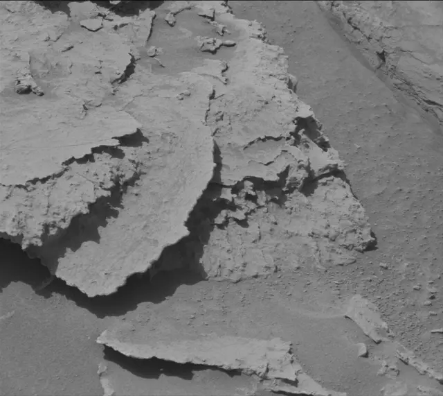 Sol 3088: Mast Camera (Mastcam)
