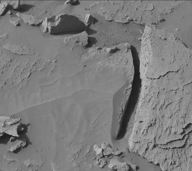 Sol 3090: Mast Camera (Mastcam)