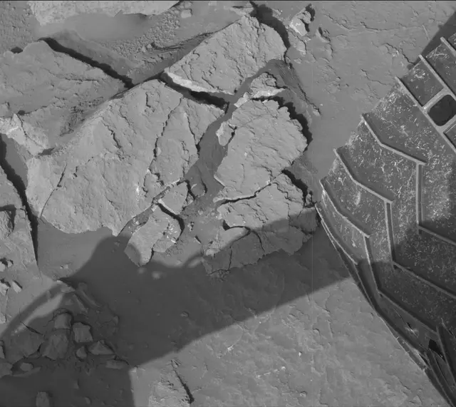 Sol 3090: Mast Camera (Mastcam)