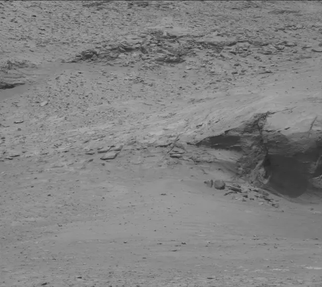 Sol 3091: Mast Camera (Mastcam)