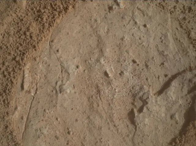 Sol 3092: Mars Hand Lens Imager (MAHLI)