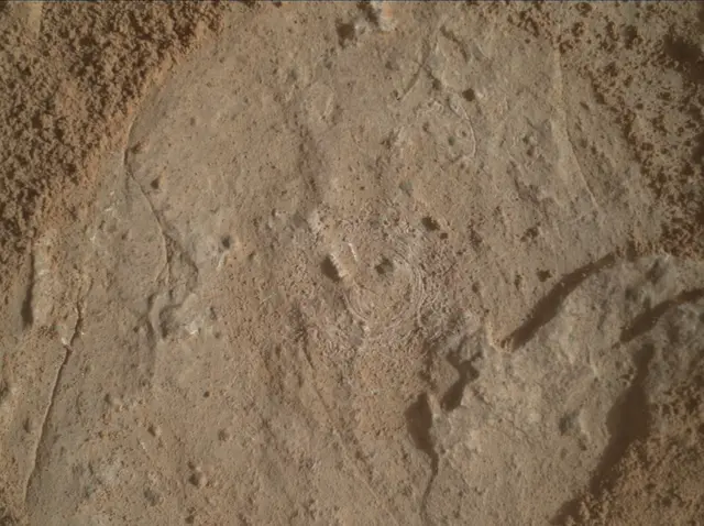 Sol 3092: Mars Hand Lens Imager (MAHLI)