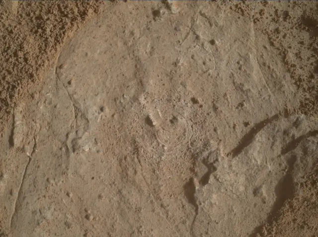 Sol 3092: Mars Hand Lens Imager (MAHLI)