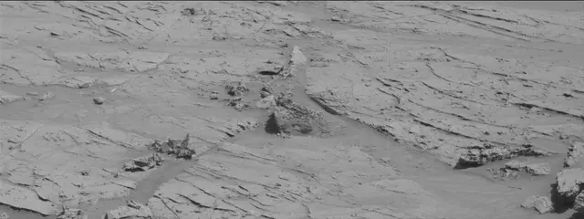 Sol 3093: Mast Camera (Mastcam)
