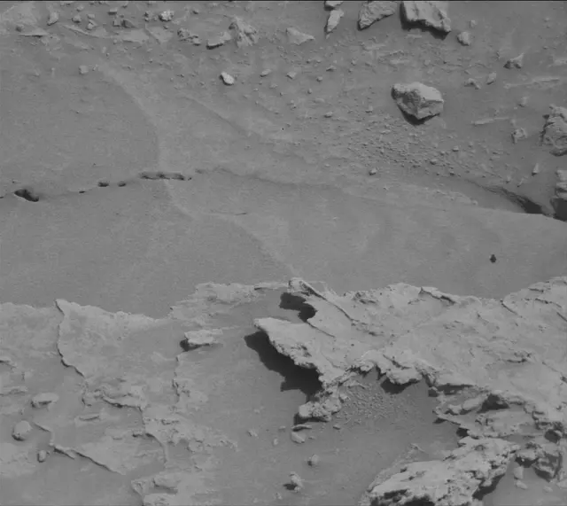 Sol 3093: Mast Camera (Mastcam)