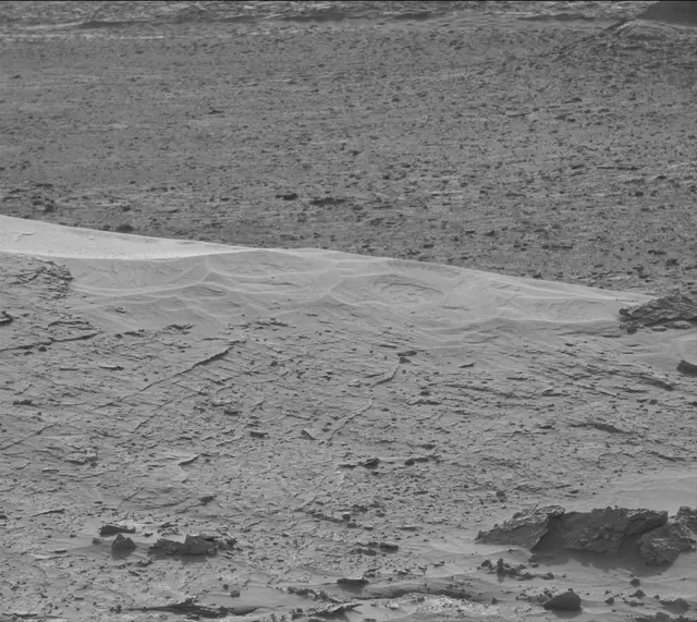 Sol 3094: Mast Camera (Mastcam)