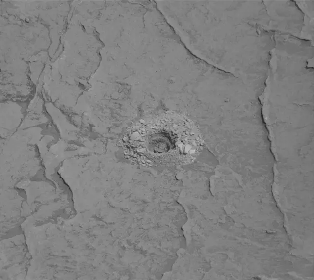 Sol 3095: Mast Camera (Mastcam)