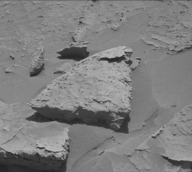 Sol 3099: Mast Camera (Mastcam)