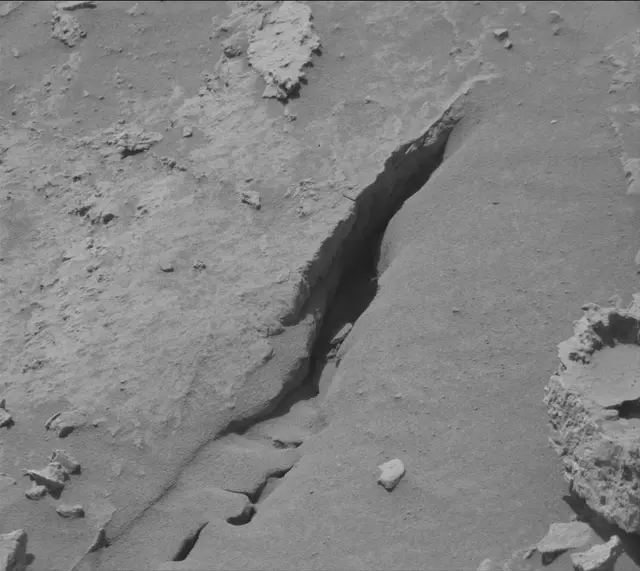 Sol 3099: Mast Camera (Mastcam)