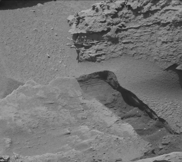 Sol 3099: Mast Camera (Mastcam)