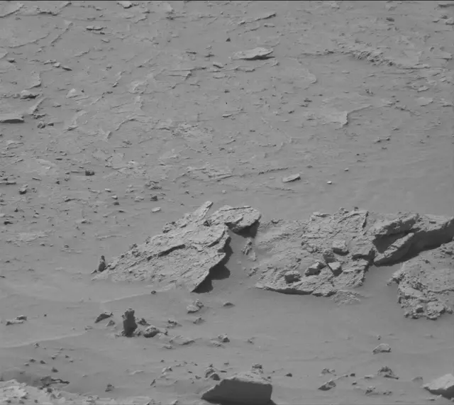 Sol 3099: Mast Camera (Mastcam)