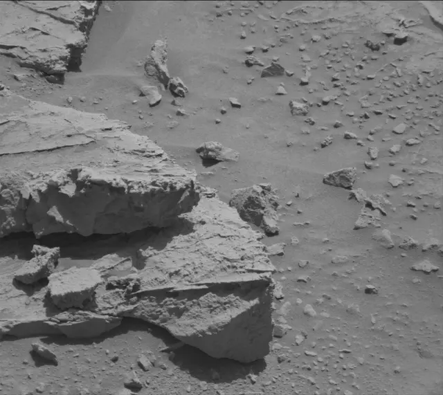 Sol 3100: Mast Camera (Mastcam)