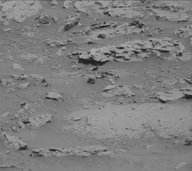 Sol 3101: Mast Camera (Mastcam)