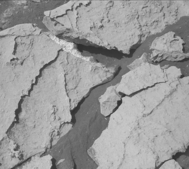 Sol 3101: Mast Camera (Mastcam)