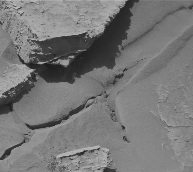 Sol 3102: Mast Camera (Mastcam)