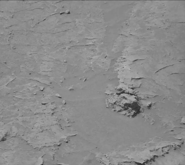 Sol 3102: Mast Camera (Mastcam)