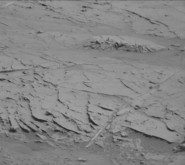 Sol 3103: Mast Camera (Mastcam)
