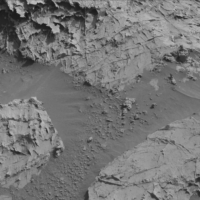Sol 3109: Mast Camera (Mastcam)