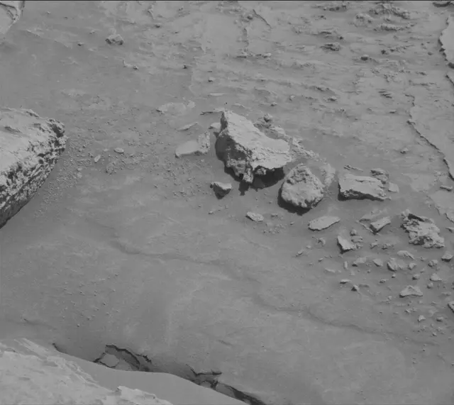 Sol 3109: Mast Camera (Mastcam)