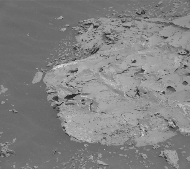 Sol 3110: Mast Camera (Mastcam)