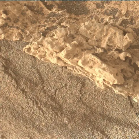 Sol 3112: Mars Hand Lens Imager (MAHLI)