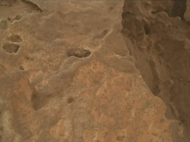 Sol 3112: Mars Hand Lens Imager (MAHLI)