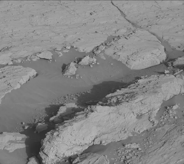 Sol 3117: Mast Camera (Mastcam)