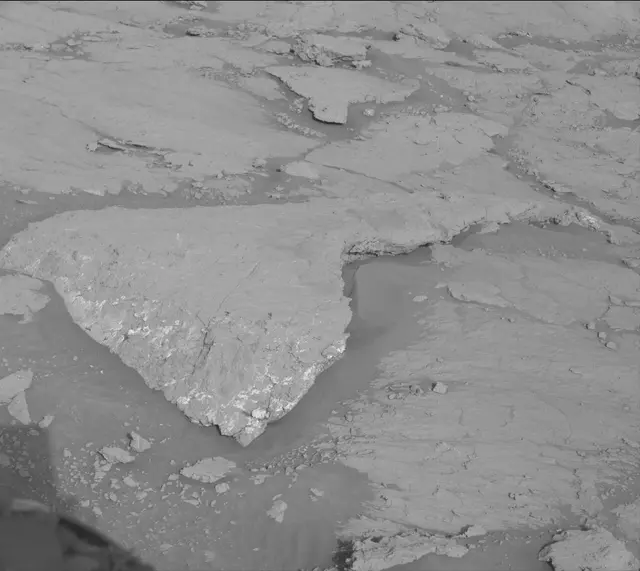 Sol 3117: Mast Camera (Mastcam)