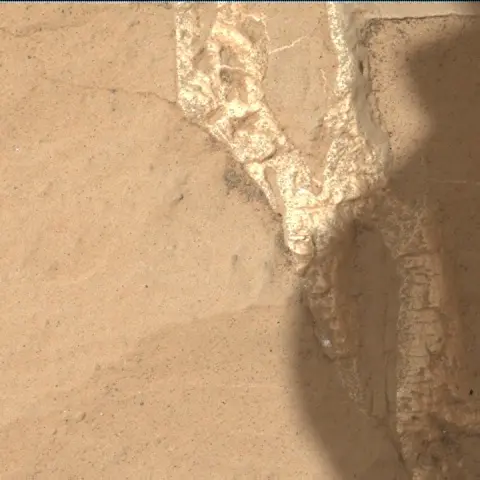 Sol 3117: Mars Hand Lens Imager (MAHLI)