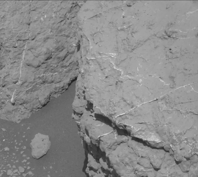 Sol 3119: Mast Camera (Mastcam)