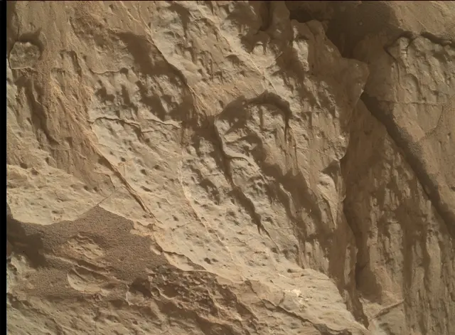 Sol 3119: Mars Hand Lens Imager (MAHLI)