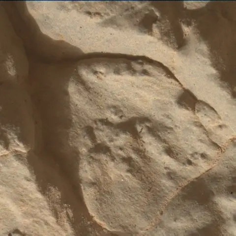 Sol 3119: Mars Hand Lens Imager (MAHLI)